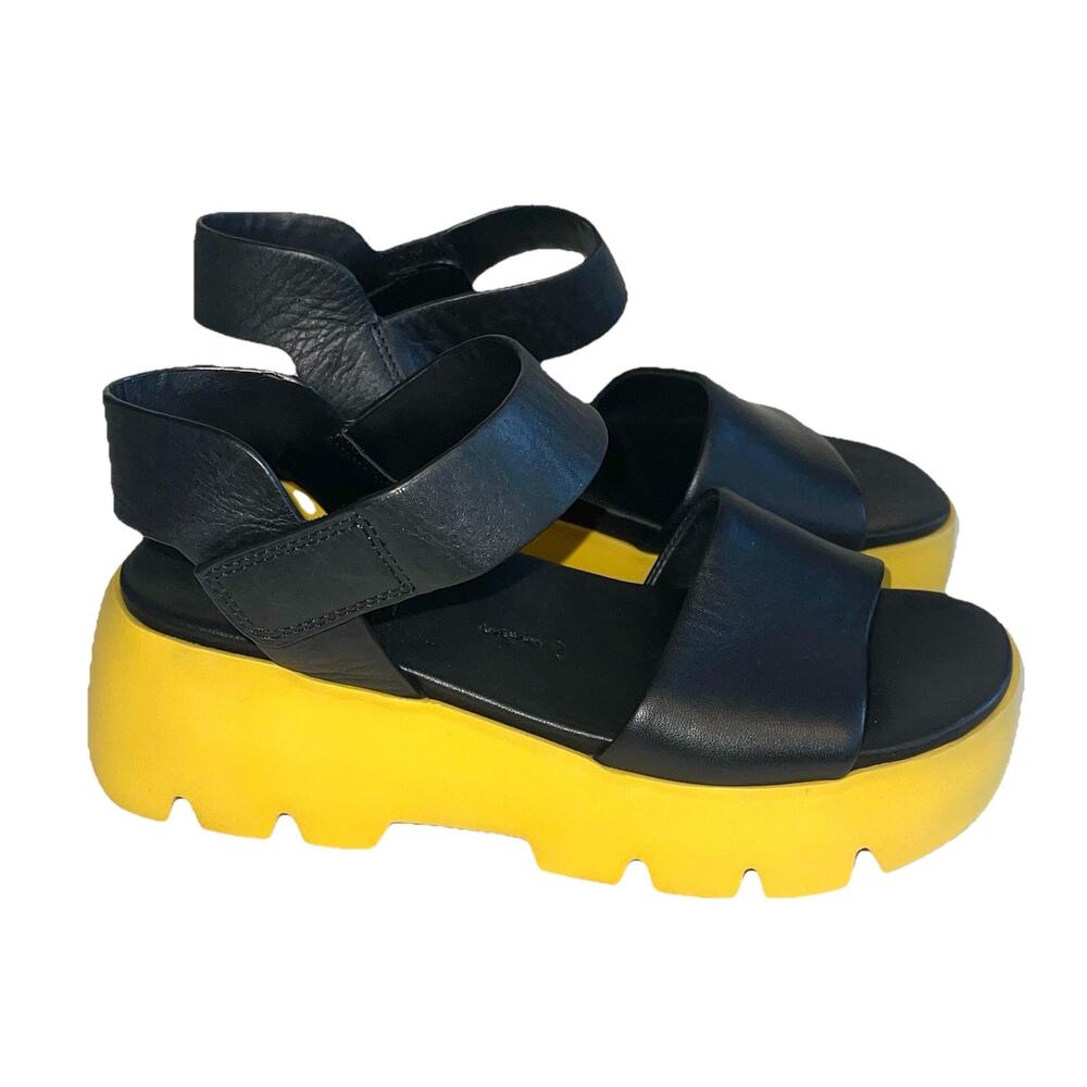 Naked Feet Alloy Platform Sandals Womens Size 6 Black & Yellow NEW